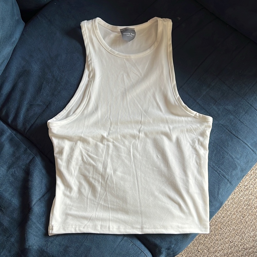 White tank